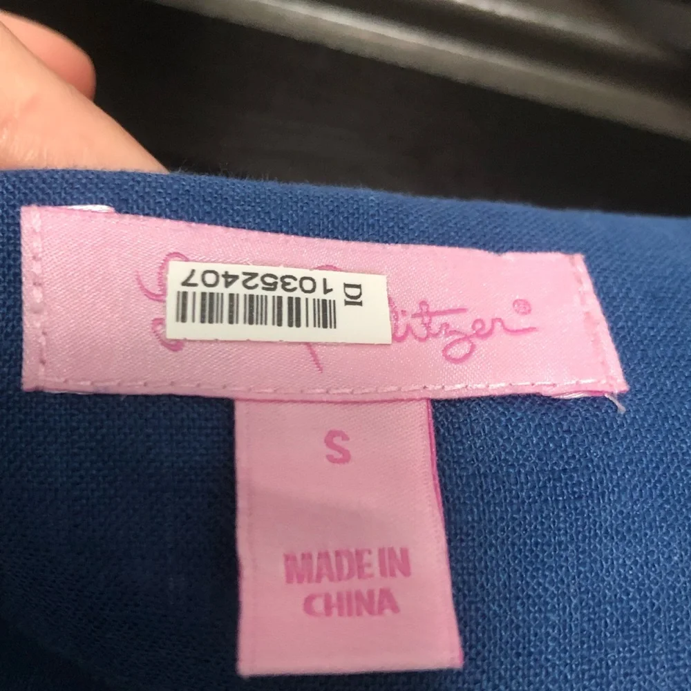 Lilly Pulitzer Amelia cobalt blue/royal blue & white 3/4 sleeve linen v neck top - Picture 2 of 9